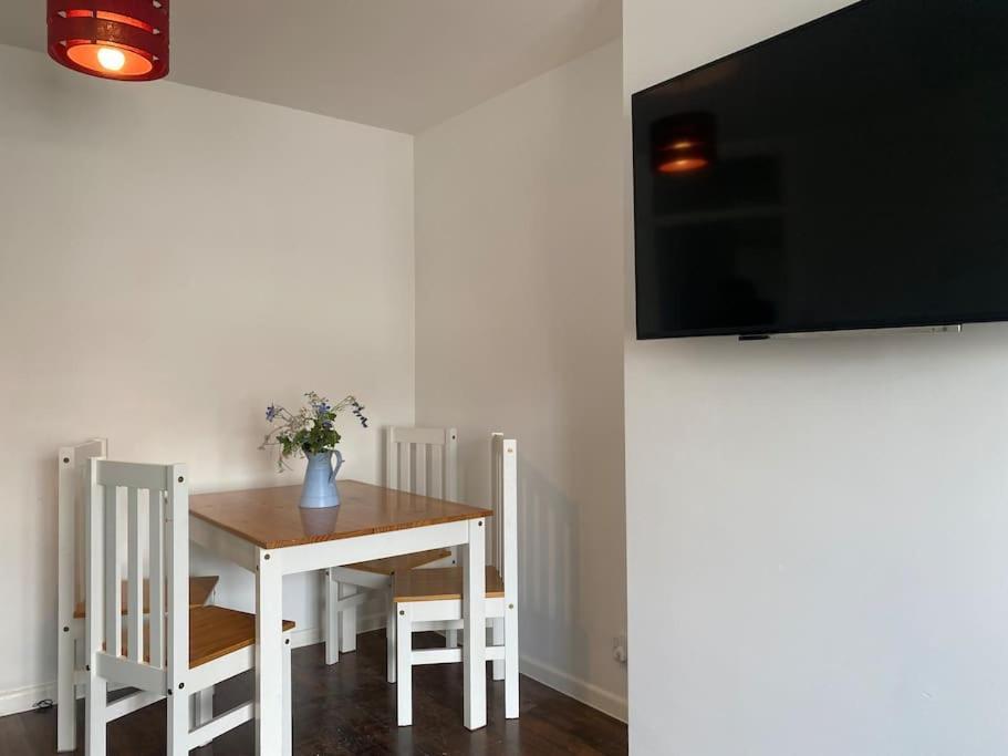 Brighton New Apartment Free Parking Sleeps 6 Kültér fotó